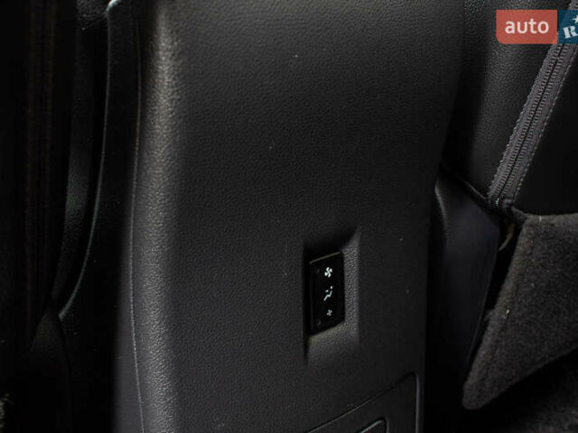 Серый Рено Колеос, объемом двигателя 2 л и пробегом 97 тыс. км за 13900 $, фото 28 на Automoto.ua