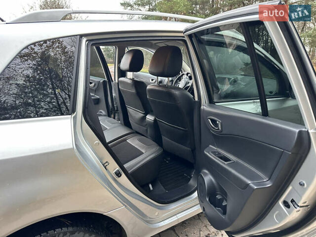 Серый Рено Колеос, объемом двигателя 2.49 л и пробегом 137 тыс. км за 13200 $, фото 22 на Automoto.ua