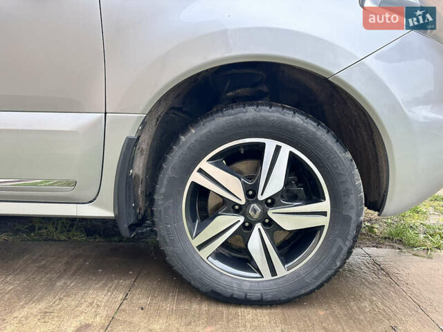 Серый Рено Колеос, объемом двигателя 2.49 л и пробегом 137 тыс. км за 13200 $, фото 11 на Automoto.ua