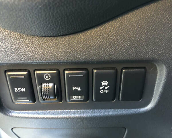 Сірий Рено Колеос, об'ємом двигуна 2 л та пробігом 96 тис. км за 13550 $, фото 12 на Automoto.ua