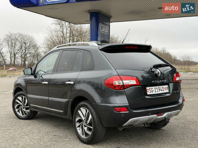Серый Рено Колеос, объемом двигателя 2.5 л и пробегом 176 тыс. км за 14000 $, фото 2 на Automoto.ua