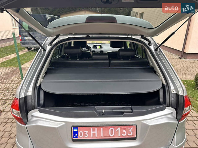 Серый Рено Колеос, объемом двигателя 2.49 л и пробегом 137 тыс. км за 13200 $, фото 13 на Automoto.ua