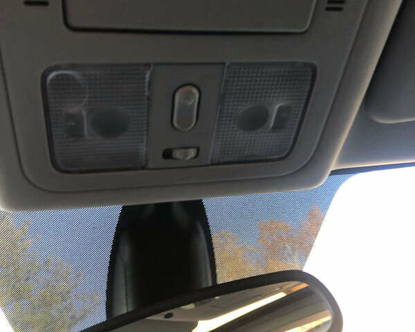 Сірий Рено Колеос, об'ємом двигуна 2 л та пробігом 96 тис. км за 13550 $, фото 16 на Automoto.ua