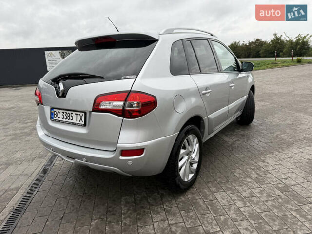 Сірий Рено Колеос, об'ємом двигуна 2 л та пробігом 89 тис. км за 13350 $, фото 4 на Automoto.ua