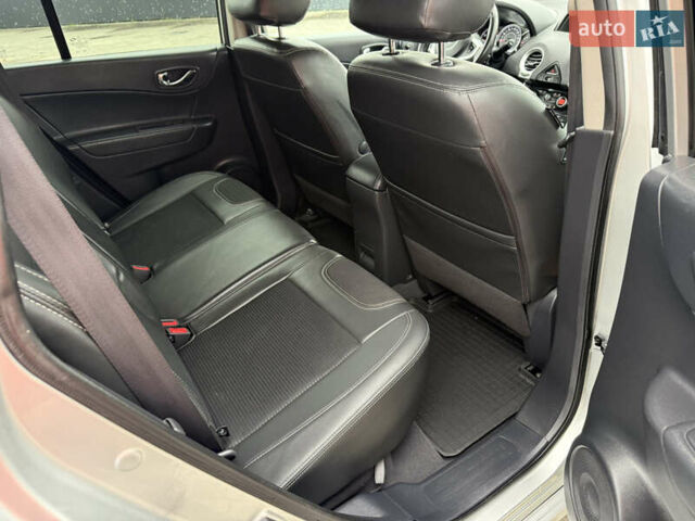 Сірий Рено Колеос, об'ємом двигуна 2 л та пробігом 89 тис. км за 13350 $, фото 10 на Automoto.ua