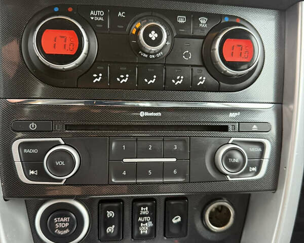 Сірий Рено Колеос, об'ємом двигуна 2 л та пробігом 90 тис. км за 12950 $, фото 15 на Automoto.ua