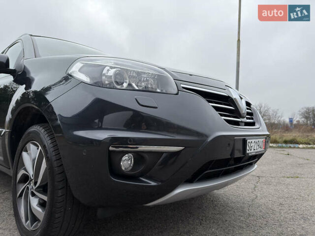 Серый Рено Колеос, объемом двигателя 2.5 л и пробегом 176 тыс. км за 14000 $, фото 13 на Automoto.ua