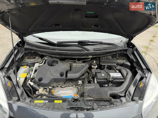 Серый Рено Колеос, объемом двигателя 2.5 л и пробегом 176 тыс. км за 14000 $, фото 66 на Automoto.ua