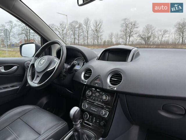 Серый Рено Колеос, объемом двигателя 2.5 л и пробегом 176 тыс. км за 14000 $, фото 38 на Automoto.ua