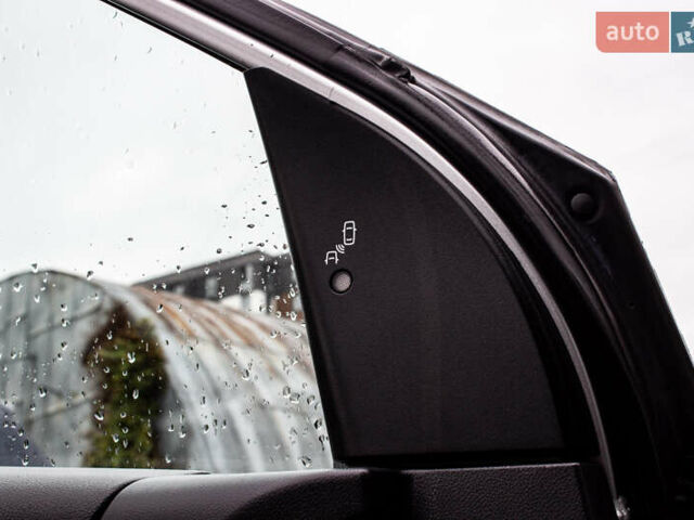 Серый Рено Колеос, объемом двигателя 2 л и пробегом 97 тыс. км за 13900 $, фото 44 на Automoto.ua