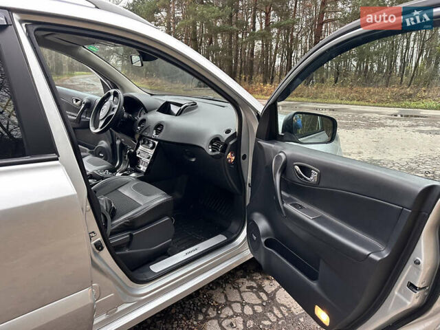 Серый Рено Колеос, объемом двигателя 2.49 л и пробегом 137 тыс. км за 13200 $, фото 23 на Automoto.ua