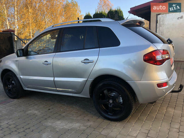 Сірий Рено Колеос, об'ємом двигуна 2 л та пробігом 96 тис. км за 13550 $, фото 3 на Automoto.ua