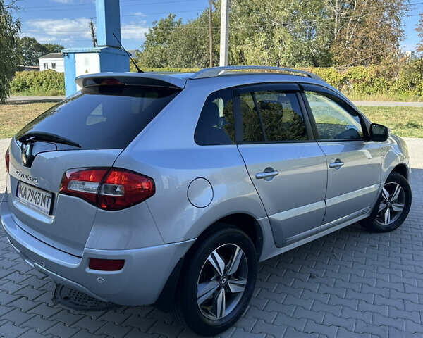 Серый Рено Колеос, объемом двигателя 2 л и пробегом 183 тыс. км за 12500 $, фото 3 на Automoto.ua