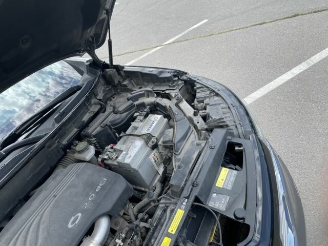 Серый Рено Колеос, объемом двигателя 2 л и пробегом 123 тыс. км за 15300 $, фото 12 на Automoto.ua