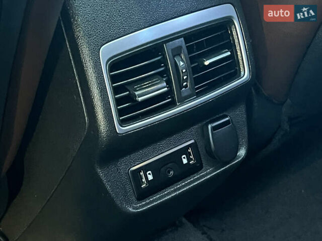 Сірий Рено Колеос, об'ємом двигуна 2 л та пробігом 166 тис. км за 18600 $, фото 30 на Automoto.ua