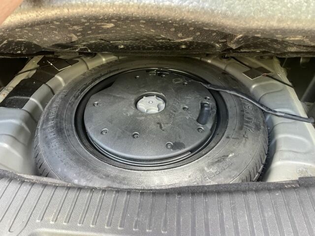 Серый Рено Колеос, объемом двигателя 2 л и пробегом 123 тыс. км за 15300 $, фото 5 на Automoto.ua