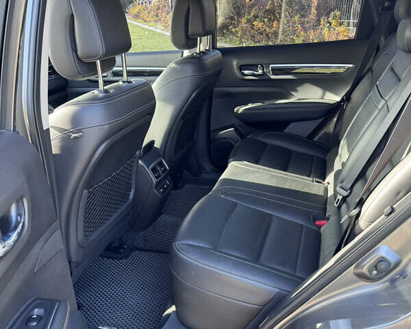 Сірий Рено Колеос, об'ємом двигуна 2 л та пробігом 121 тис. км за 21500 $, фото 6 на Automoto.ua