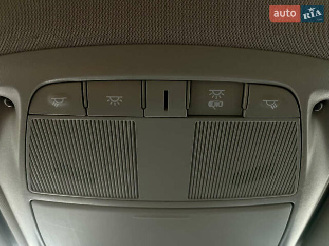 Серый Рено Колеос, объемом двигателя 1.75 л и пробегом 152 тыс. км за 24700 $, фото 21 на Automoto.ua