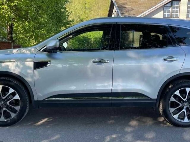 Серый Рено Колеос, объемом двигателя 0 л и пробегом 100 тыс. км за 17300 $, фото 5 на Automoto.ua