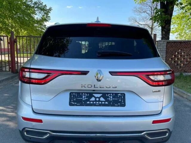 Серый Рено Колеос, объемом двигателя 0 л и пробегом 100 тыс. км за 17300 $, фото 4 на Automoto.ua