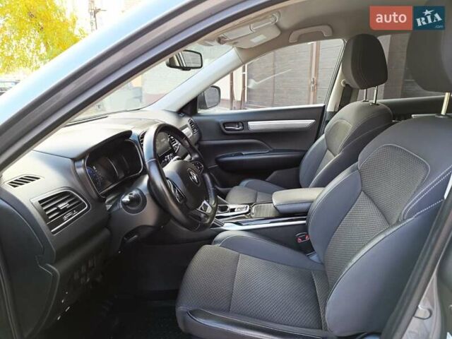 Серый Рено Колеос, объемом двигателя 2.49 л и пробегом 36 тыс. км за 25500 $, фото 30 на Automoto.ua