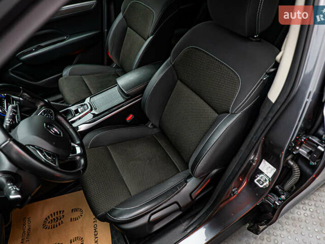 Серый Рено Колеос, объемом двигателя 2.5 л и пробегом 79 тыс. км за 23504 $, фото 9 на Automoto.ua