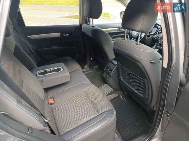 Серый Рено Колеос, объемом двигателя 2.49 л и пробегом 36 тыс. км за 25500 $, фото 58 на Automoto.ua