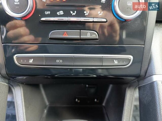 Серый Рено Колеос, объемом двигателя 2.49 л и пробегом 36 тыс. км за 25500 $, фото 43 на Automoto.ua