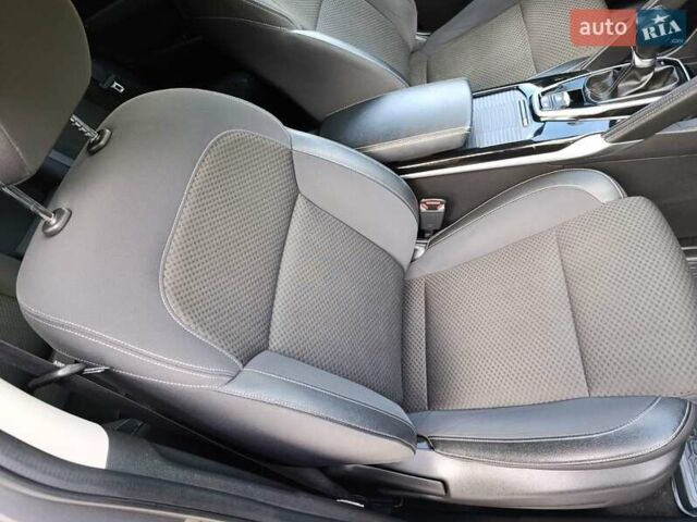 Серый Рено Колеос, объемом двигателя 2.49 л и пробегом 36 тыс. км за 25500 $, фото 66 на Automoto.ua