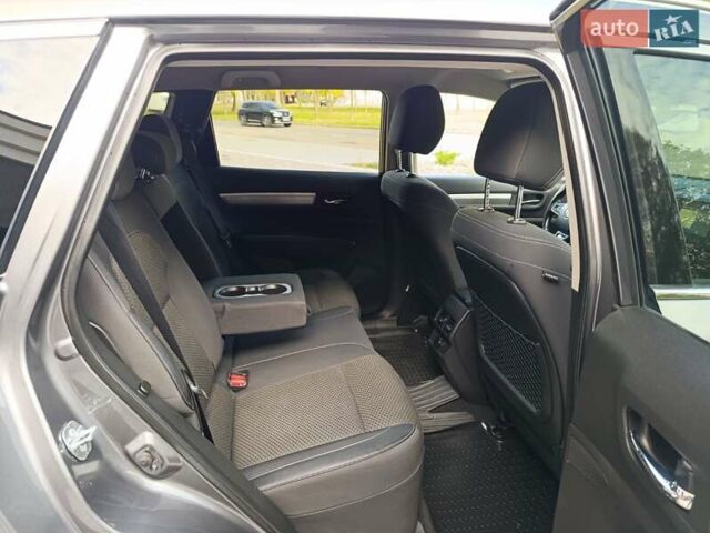 Серый Рено Колеос, объемом двигателя 2.49 л и пробегом 36 тыс. км за 25500 $, фото 59 на Automoto.ua