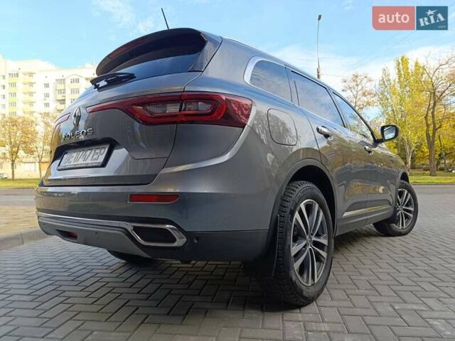 Серый Рено Колеос, объемом двигателя 2.49 л и пробегом 36 тыс. км за 25500 $, фото 13 на Automoto.ua