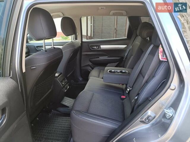 Серый Рено Колеос, объемом двигателя 2.49 л и пробегом 36 тыс. км за 25500 $, фото 51 на Automoto.ua