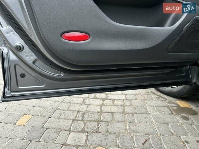 Серый Рено Колеос, объемом двигателя 2 л и пробегом 36 тыс. км за 25500 $, фото 45 на Automoto.ua