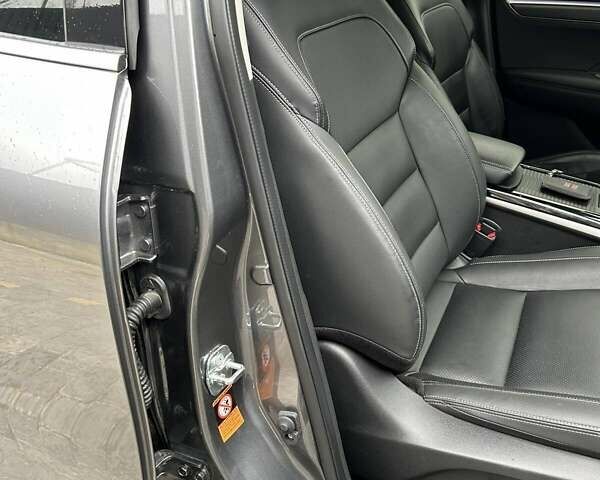 Серый Рено Колеос, объемом двигателя 2 л и пробегом 36 тыс. км за 25500 $, фото 25 на Automoto.ua