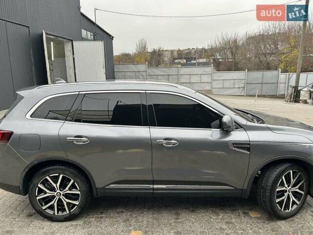 Серый Рено Колеос, объемом двигателя 2 л и пробегом 36 тыс. км за 25500 $, фото 3 на Automoto.ua