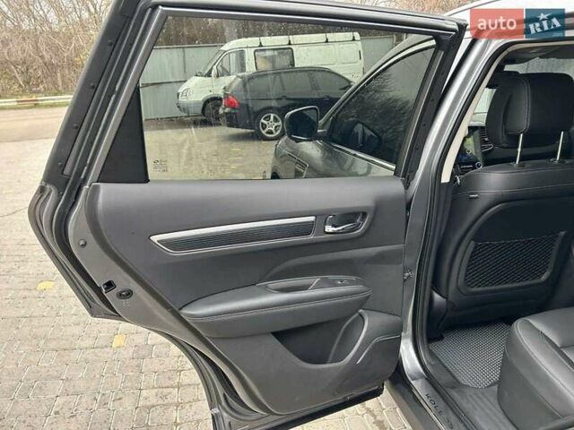 Серый Рено Колеос, объемом двигателя 2 л и пробегом 36 тыс. км за 25500 $, фото 35 на Automoto.ua