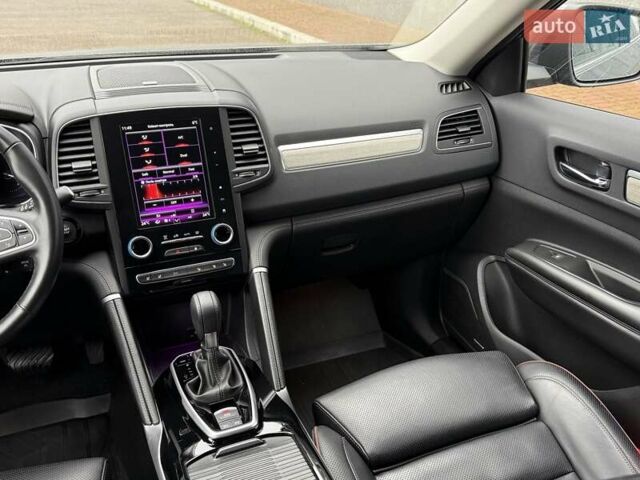 Рено Колеос 2023 в Белой Церкве на Automoto.ua Серый Рено Колеос, объемом двигателя 2.49 л и пробегом 23 тыс. км за 28500 $, фото 53 на Automoto.ua