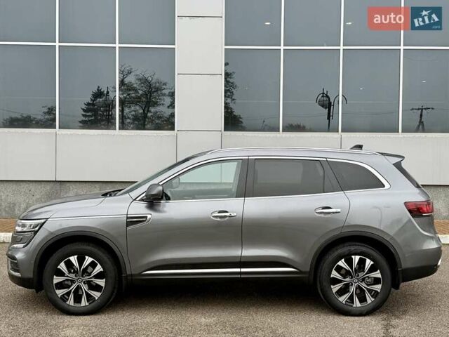 Рено Колеос 2023 в Белой Церкве на Automoto.ua Серый Рено Колеос, объемом двигателя 2.49 л и пробегом 23 тыс. км за 28500 $, фото 3 на Automoto.ua