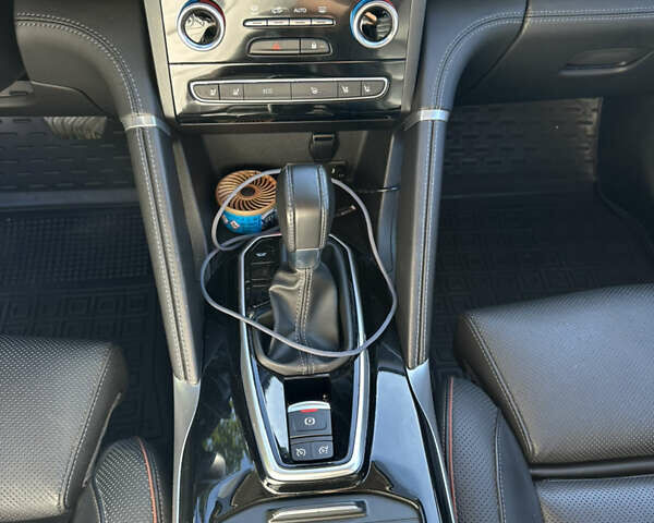 Сірий Рено Колеос, об'ємом двигуна 2.49 л та пробігом 50 тис. км за 27300 $, фото 36 на Automoto.ua