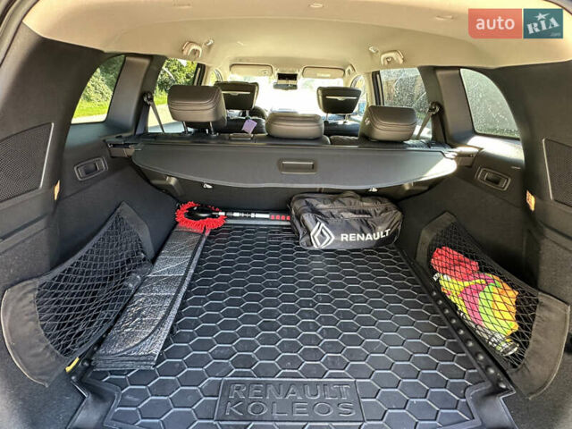 Сірий Рено Колеос, об'ємом двигуна 2.49 л та пробігом 50 тис. км за 27300 $, фото 30 на Automoto.ua