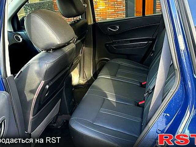 Синий Рено Колеос, объемом двигателя 2 л и пробегом 305 тыс. км за 9500 $, фото 5 на Automoto.ua