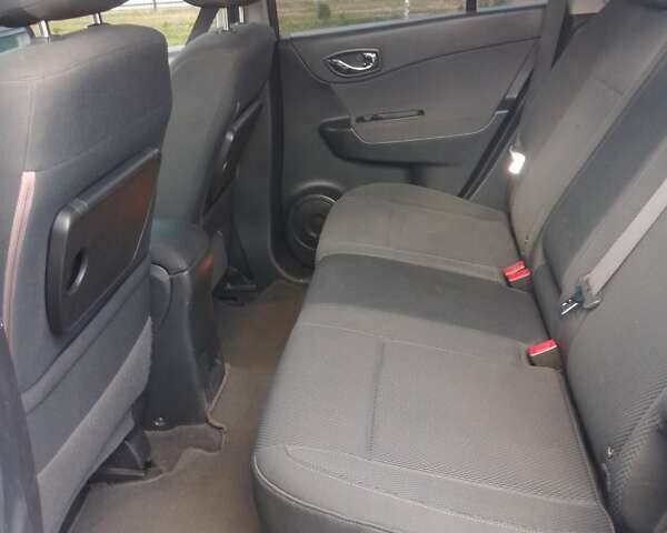 Синий Рено Колеос, объемом двигателя 2 л и пробегом 226 тыс. км за 8500 $, фото 4 на Automoto.ua