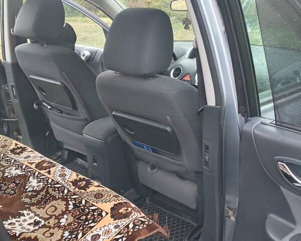 Синий Рено Колеос, объемом двигателя 2 л и пробегом 195 тыс. км за 8800 $, фото 4 на Automoto.ua