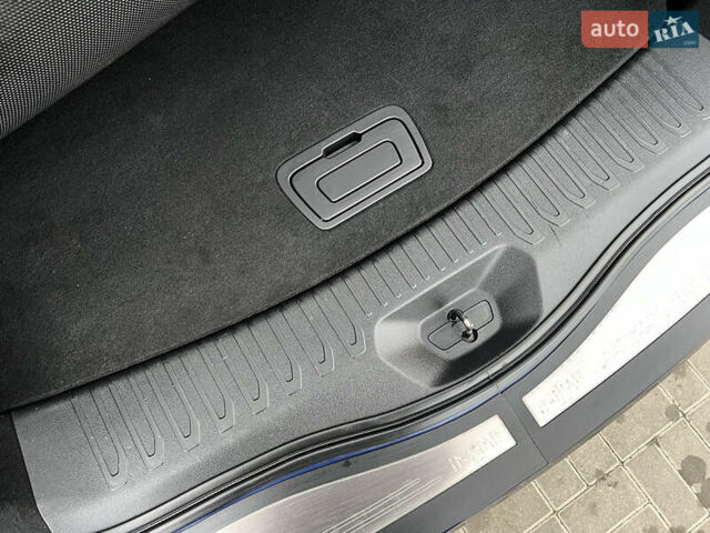 Синий Рено Колеос, объемом двигателя 2 л и пробегом 191 тыс. км за 18900 $, фото 64 на Automoto.ua