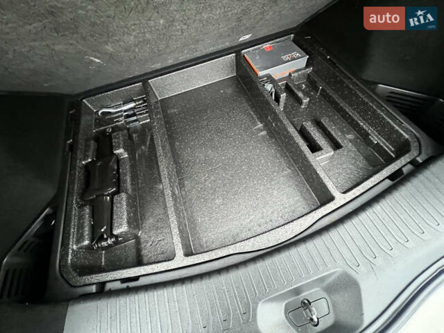 Синий Рено Колеос, объемом двигателя 2 л и пробегом 191 тыс. км за 18900 $, фото 66 на Automoto.ua