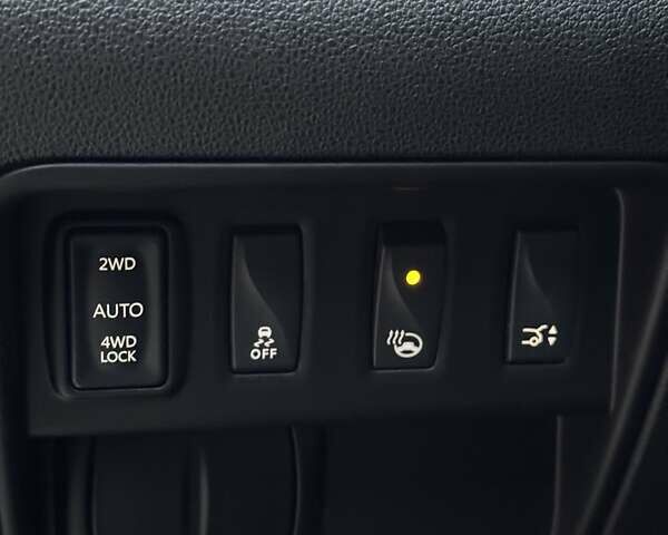 Синий Рено Колеос, объемом двигателя 2 л и пробегом 190 тыс. км за 20999 $, фото 24 на Automoto.ua