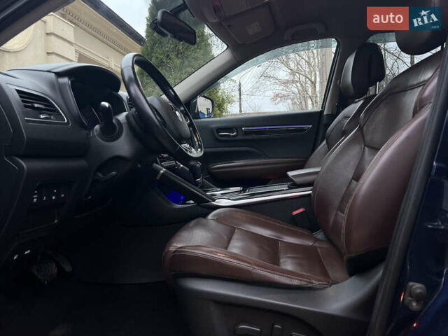 Синій Рено Колеос, об'ємом двигуна 2 л та пробігом 175 тис. км за 18499 $, фото 10 на Automoto.ua