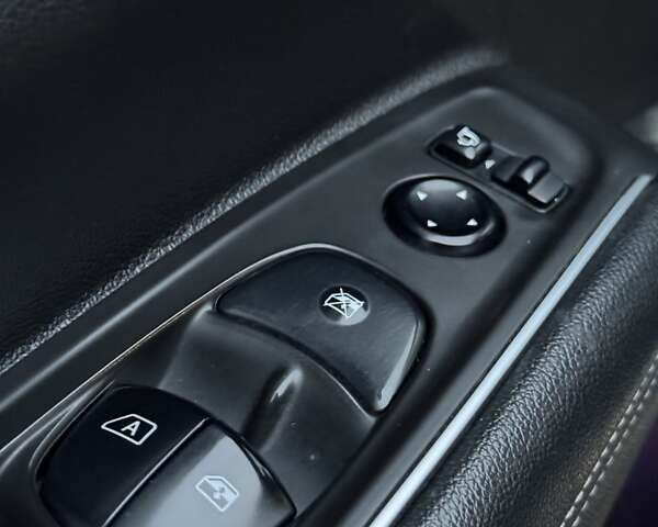 Синий Рено Колеос, объемом двигателя 2 л и пробегом 190 тыс. км за 20999 $, фото 23 на Automoto.ua