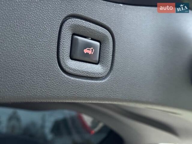 Синий Рено Колеос, объемом двигателя 2 л и пробегом 190 тыс. км за 20999 $, фото 45 на Automoto.ua