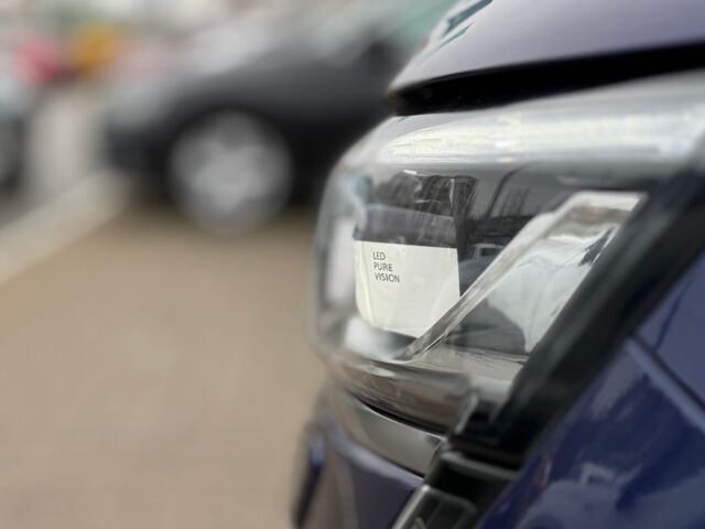 Синий Рено Колеос, объемом двигателя 2 л и пробегом 74 тыс. км за 25800 $, фото 13 на Automoto.ua